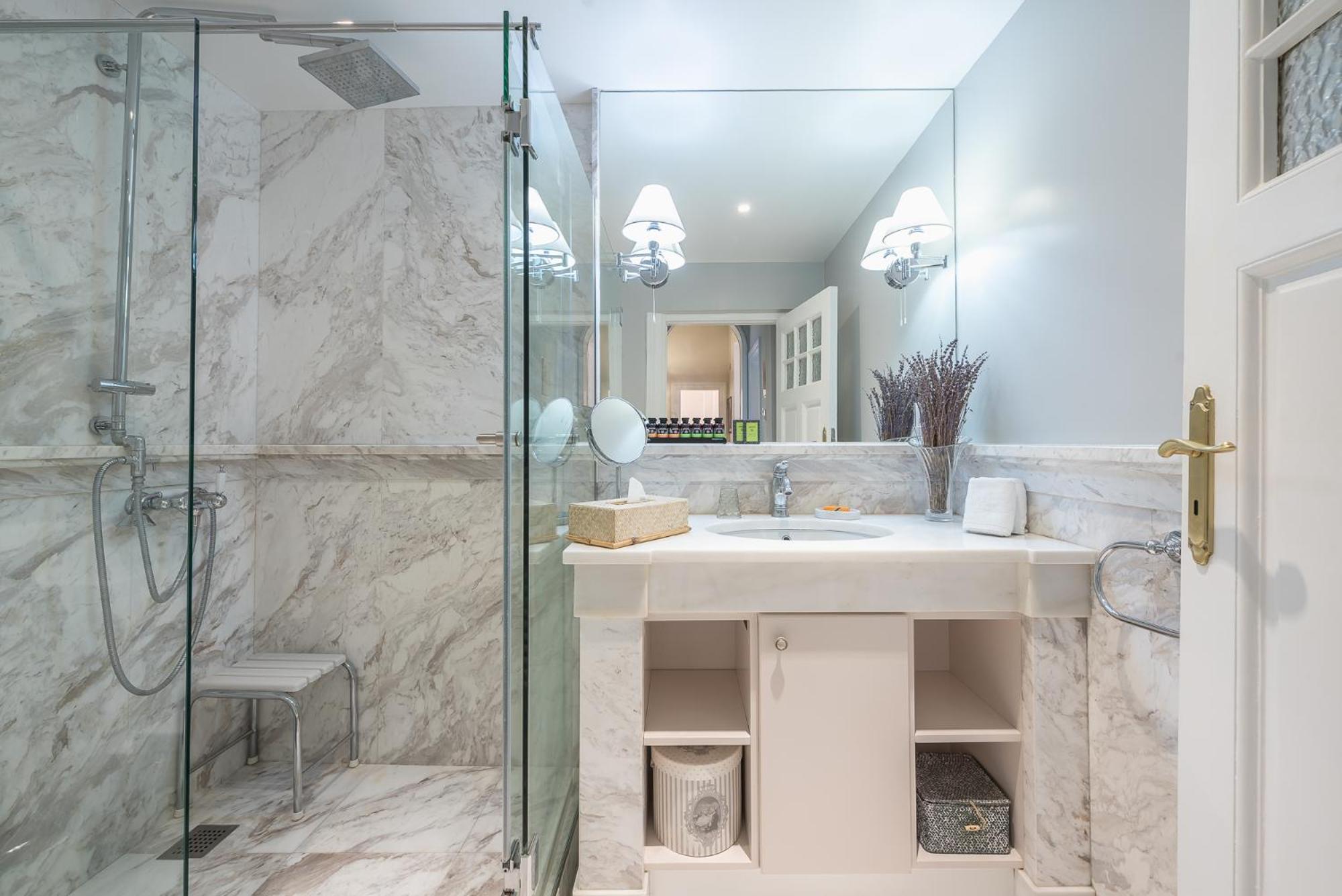 The Rare Luxury Gem Near Syntagma, Kolonaki Square Apartment Athens Exterior photo